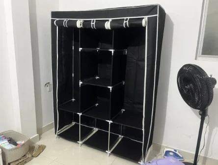 Closet organizador negro armado
